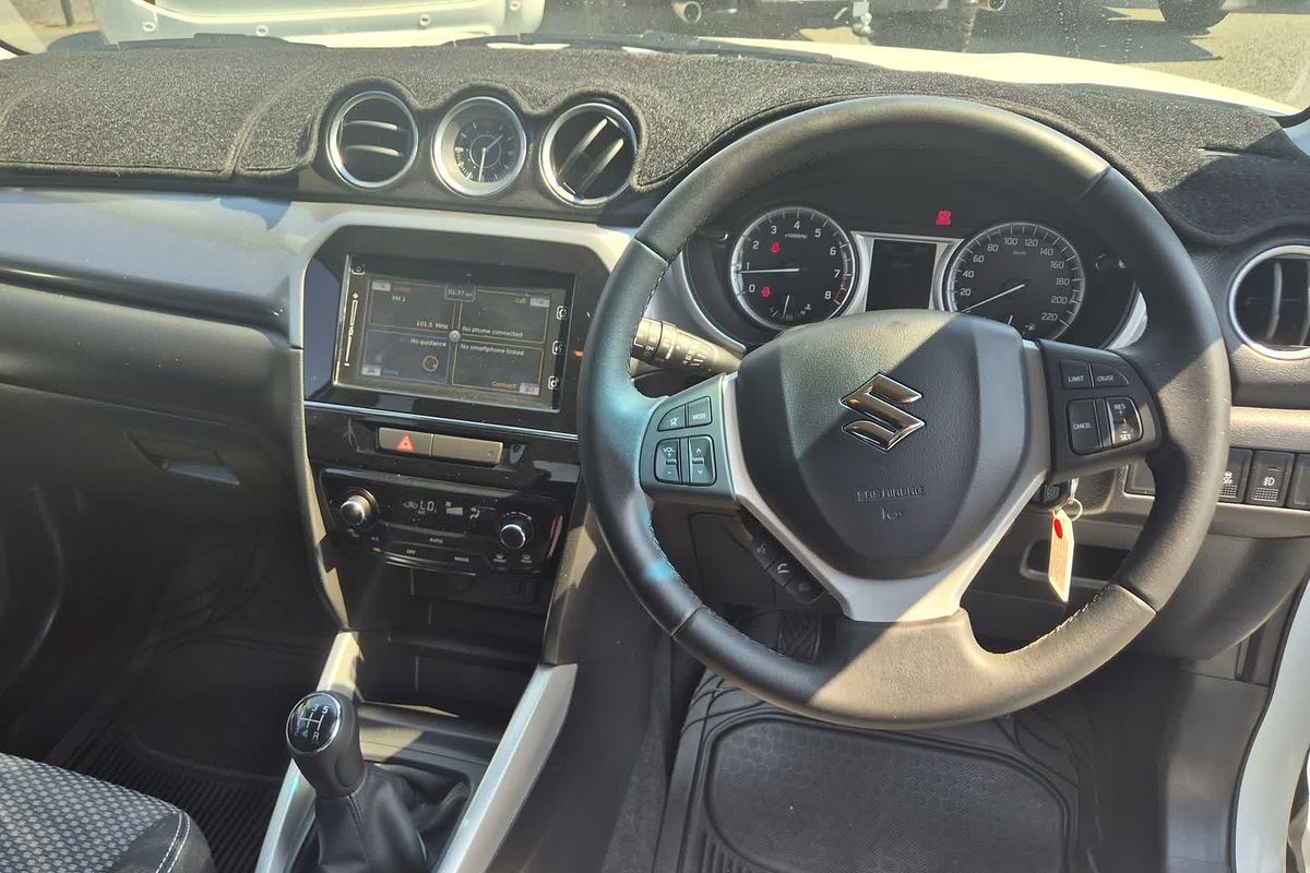 2016 Suzuki Vitara RT-S LY