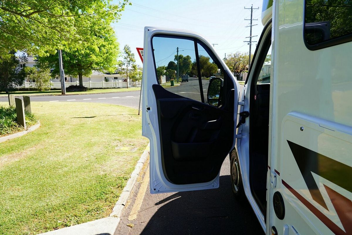 2023 Renault Master