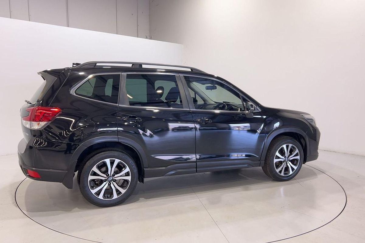 2021 Subaru Forester 2.5i Premium S5