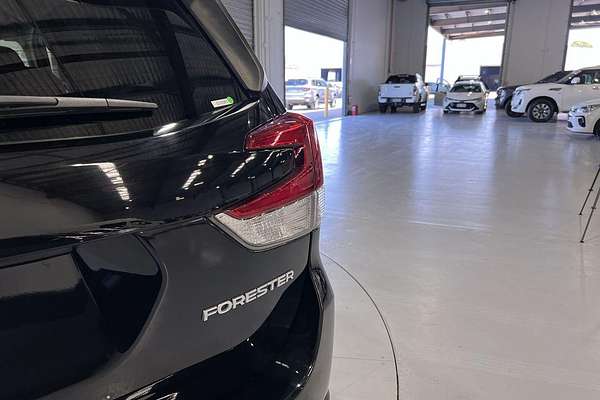 2021 Subaru Forester 2.5i Premium S5