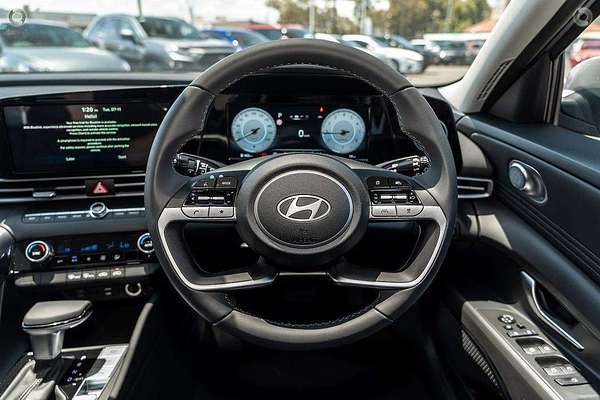 2025 Hyundai i30 Elite Hybrid CN7.V2