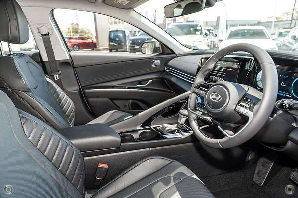 2025 Hyundai i30 Elite Hybrid CN7.V2