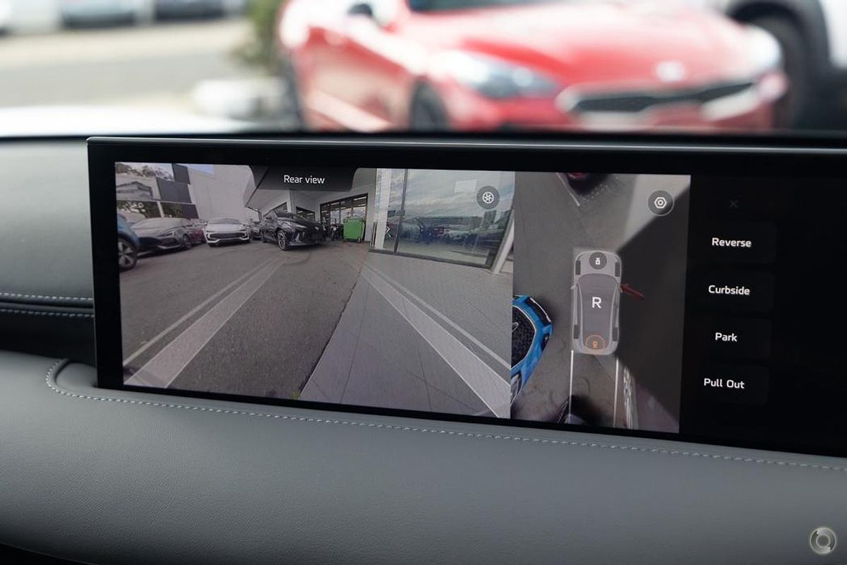 2025 MG IM6 Performance S12L