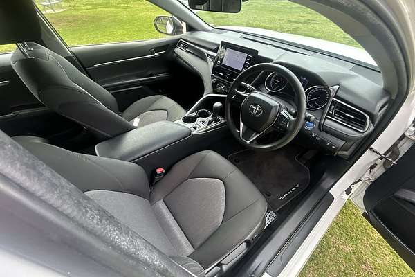2021 Toyota Camry Ascent AXVH70R