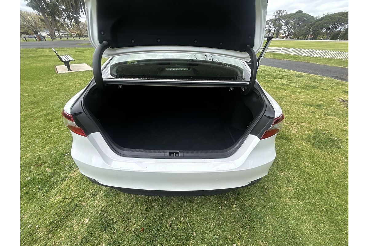 2021 Toyota Camry Ascent AXVH70R