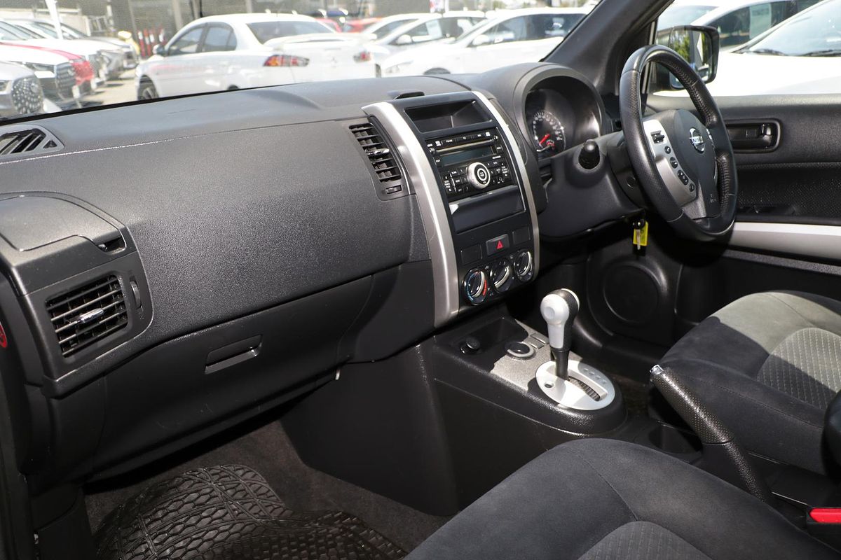 2011 Nissan X-TRAIL ST T31