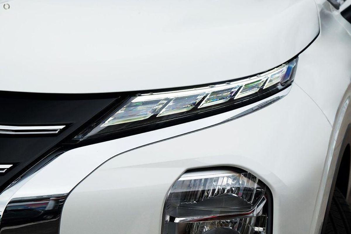 2025 Mitsubishi Outlander LS ZM