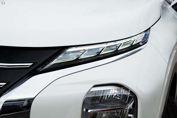 2025 Mitsubishi Outlander LS ZM