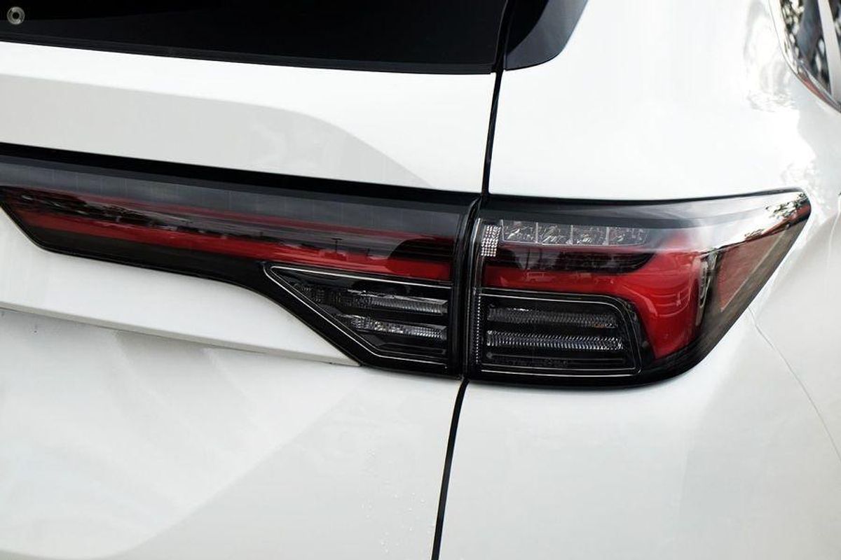 2025 Mitsubishi Outlander LS ZM