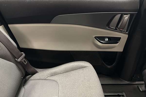 2022 Kia Carnival S KA4