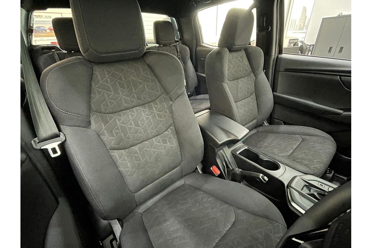 2025 Isuzu D-MAX X-RIDER 4X4