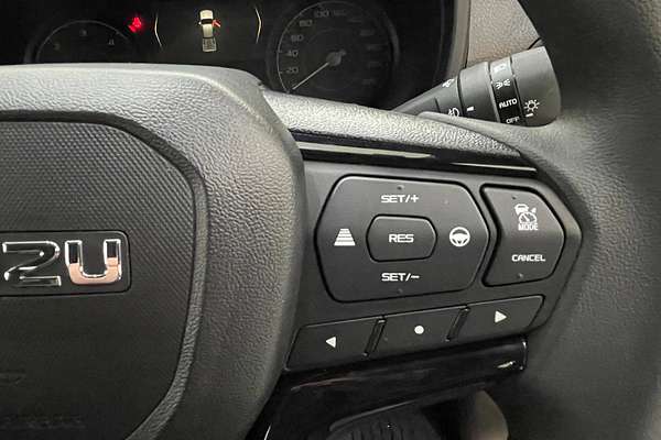 2025 Isuzu D-MAX X-RIDER 4X4