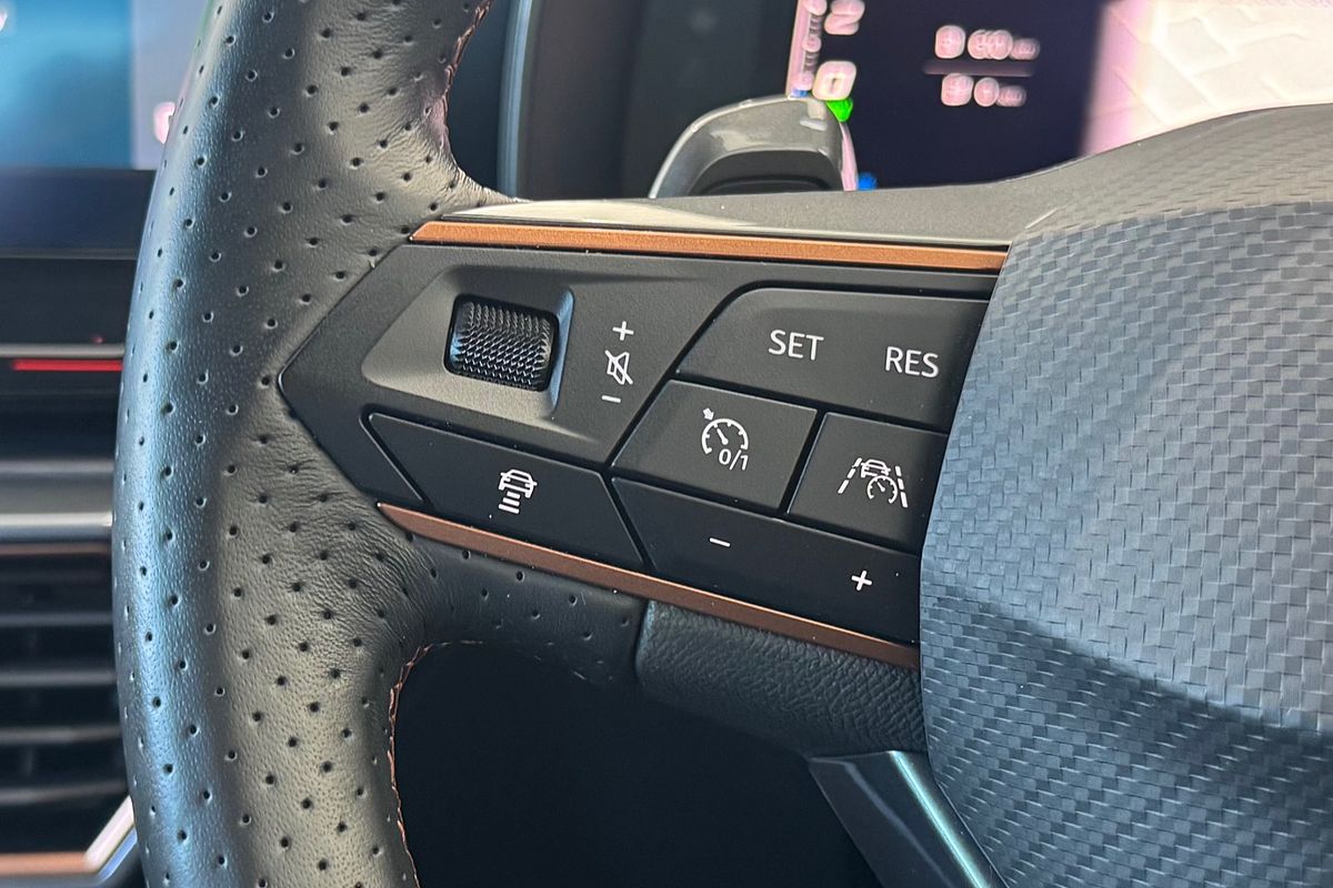 2023 CUPRA Formentor VZe PHEV KM MY23 UPDATE