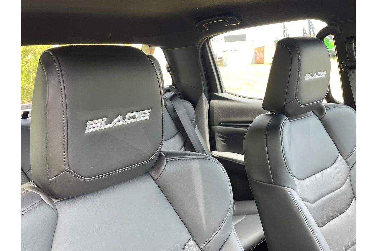 2025 Isuzu D-MAX BLADE 4X4