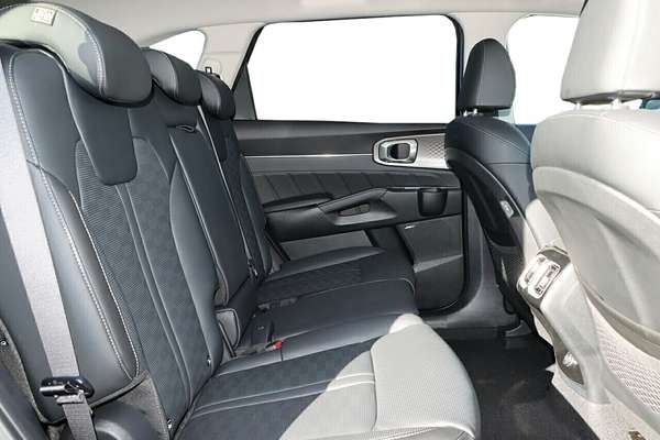 2025 Kia Sorento Sport+ MQ4 PE