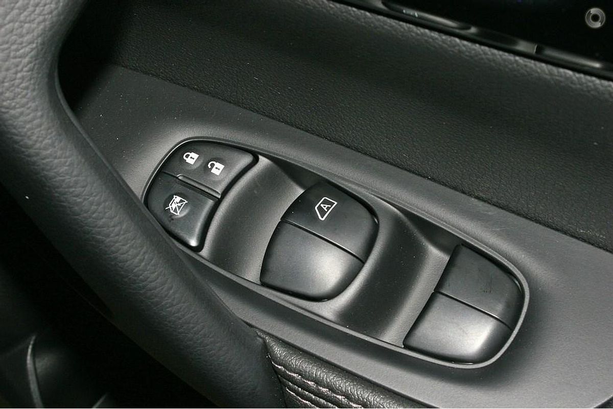 2017 Nissan QASHQAI Ti J11