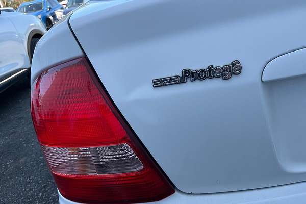 2002 Mazda 323 Protege BJ II