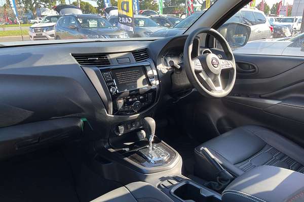2025 Nissan Navara PRO-4X D23 4X4