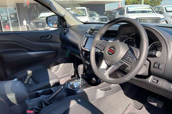 2025 Nissan Navara PRO-4X D23 4X4