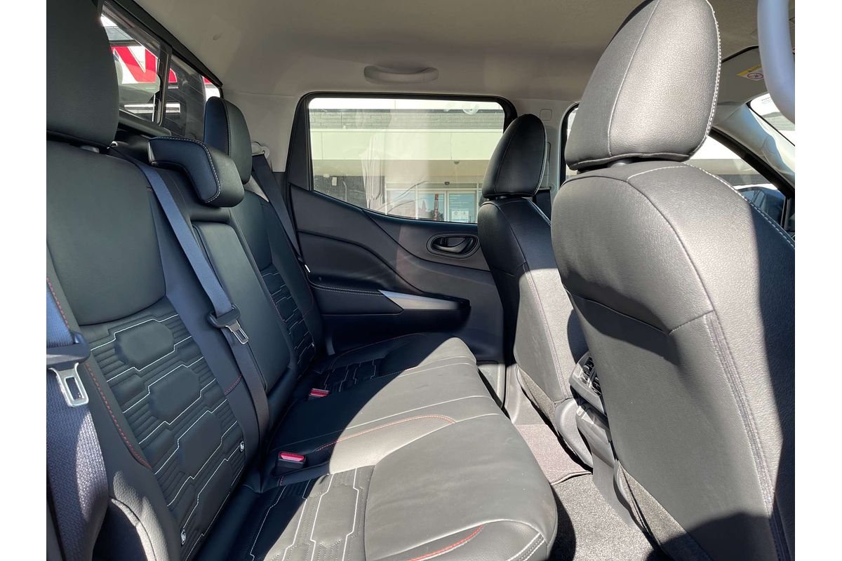 2025 Nissan Navara PRO-4X D23 4X4