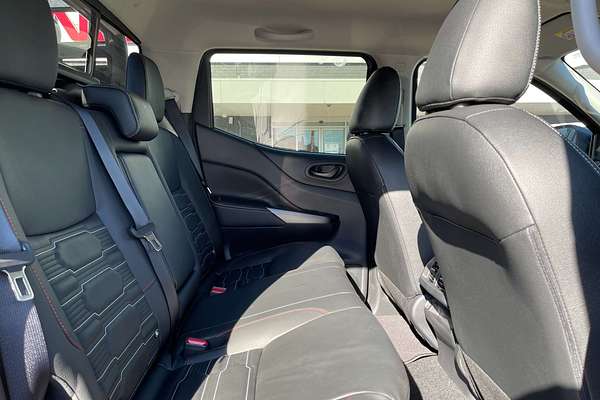 2025 Nissan Navara PRO-4X D23 4X4