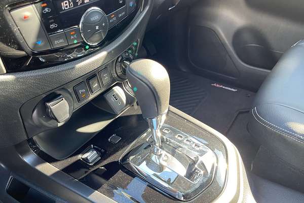 2025 Nissan Navara PRO-4X D23 4X4