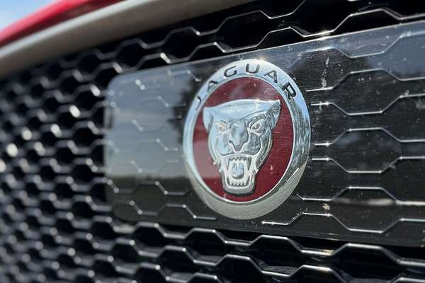 2018 Jaguar F-PACE 30d R-Sport X761