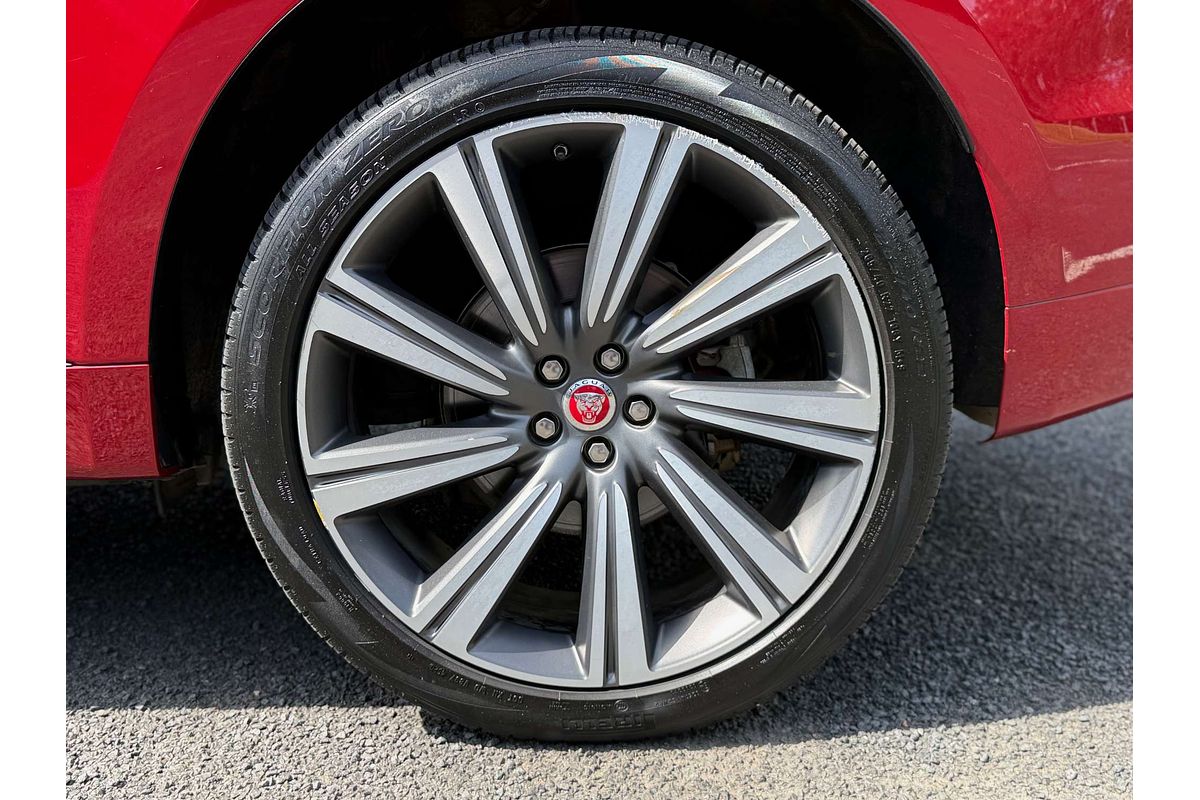 2018 Jaguar F-PACE 30d R-Sport X761