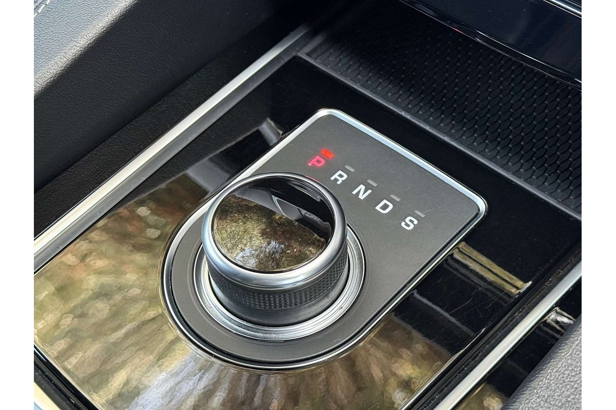 2018 Jaguar F-PACE 30d R-Sport X761