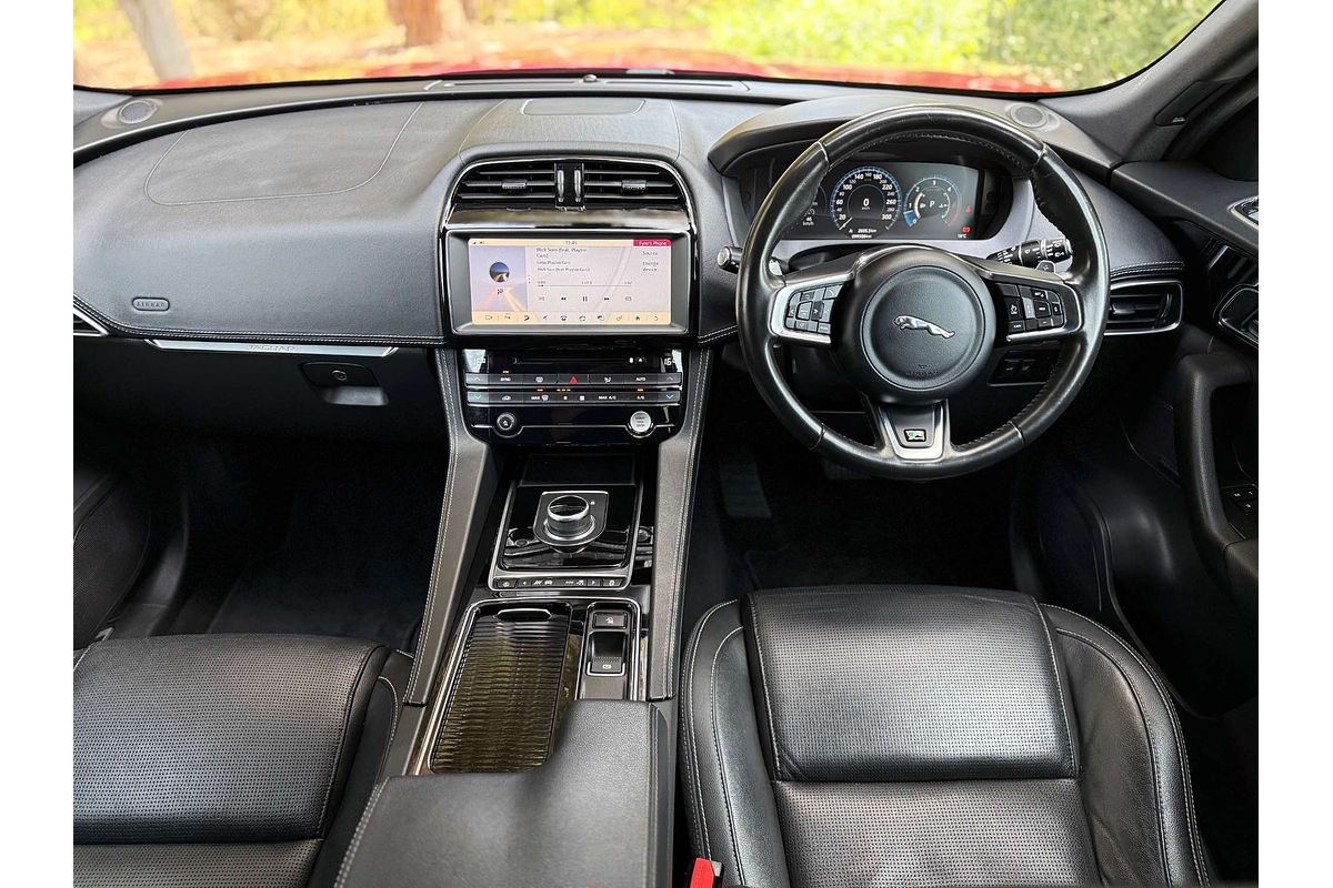 2018 Jaguar F-PACE 30d R-Sport X761