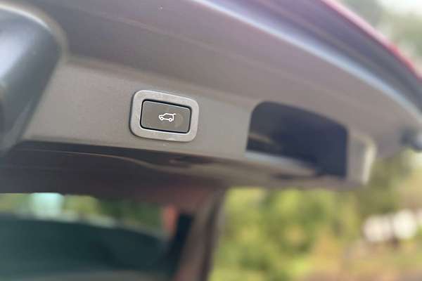 2018 Jaguar F-PACE 30d R-Sport X761