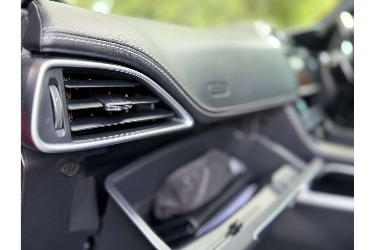 2018 Jaguar F-PACE 30d R-Sport X761