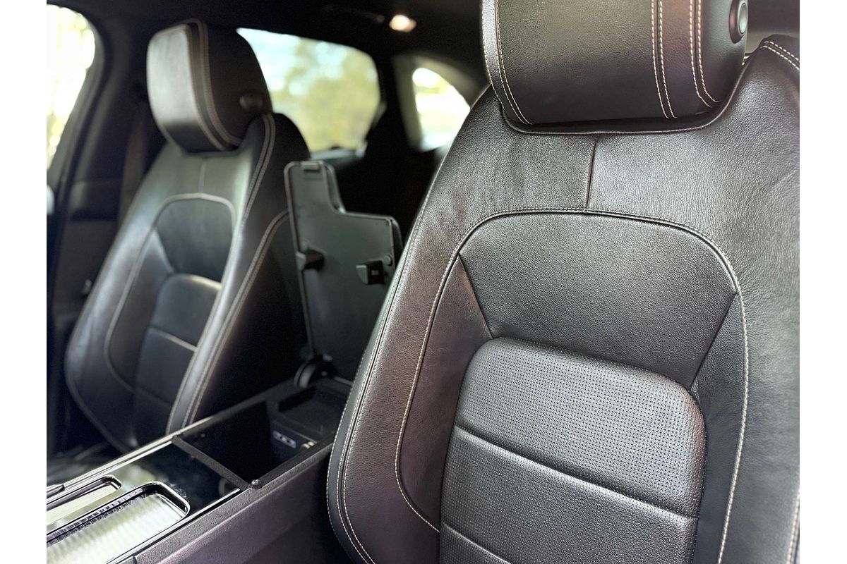 2018 Jaguar F-PACE 30d R-Sport X761