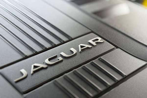 2018 Jaguar F-PACE 30d R-Sport X761