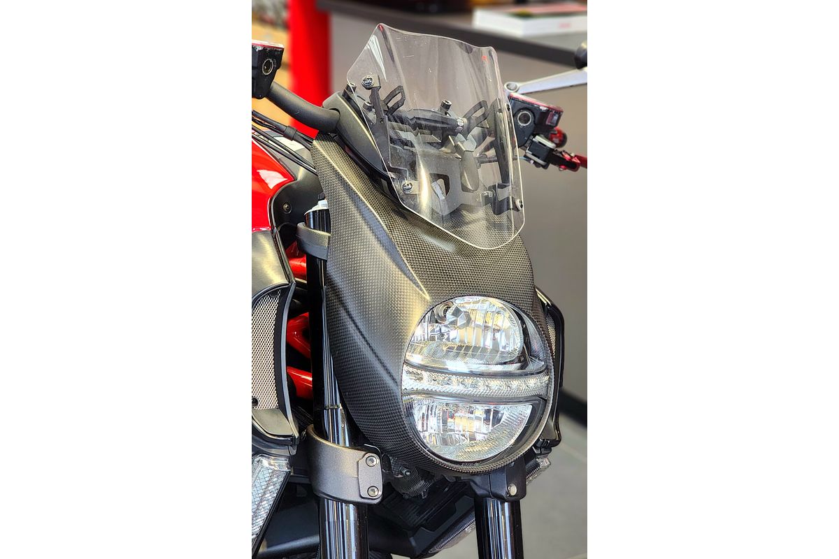 2011 Ducati Diavel CARBON