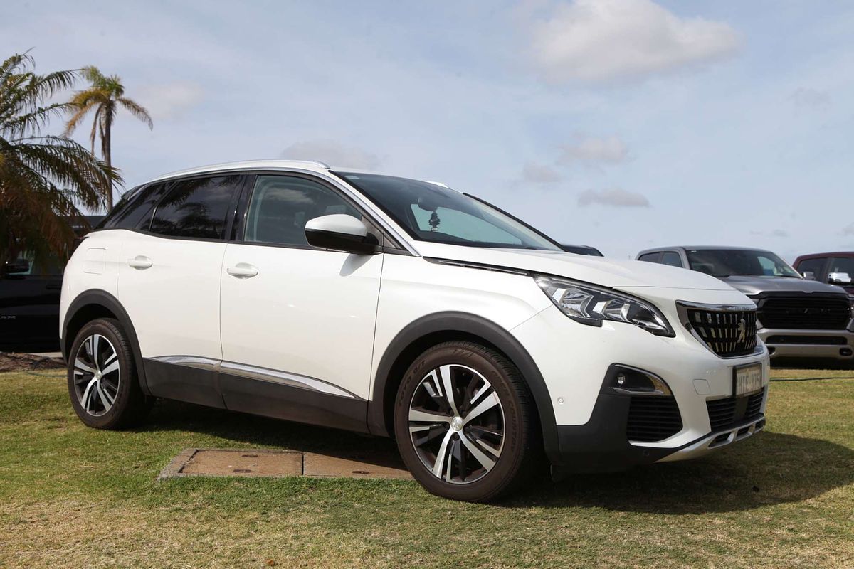 2019 Peugeot 3008 Allure P84