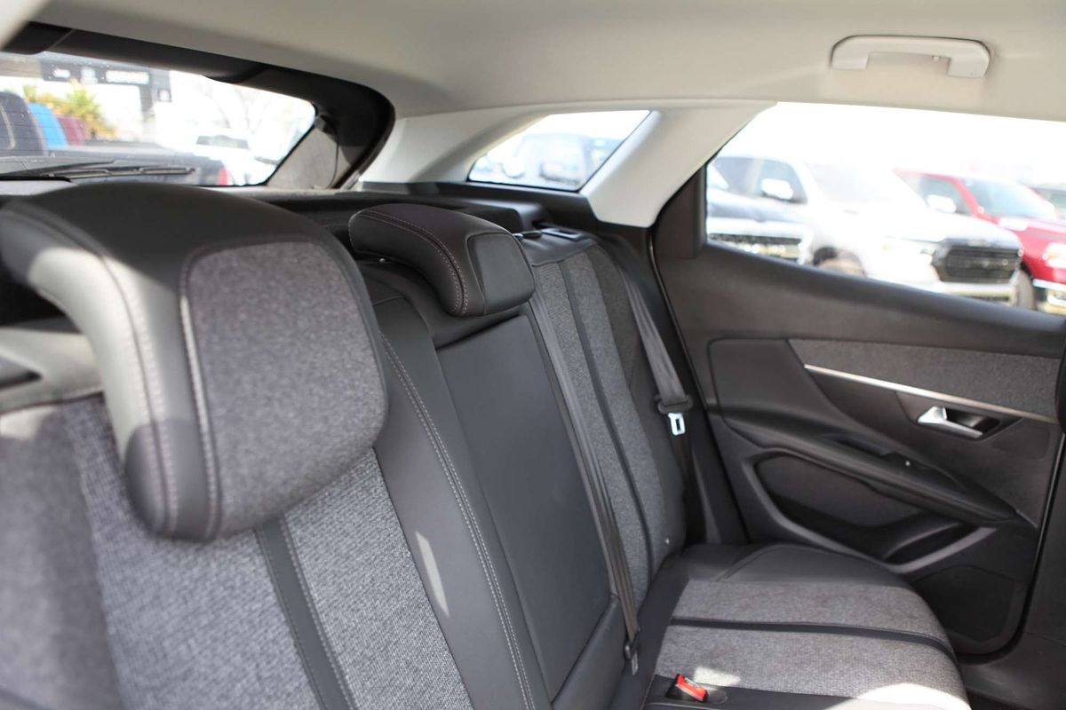 2019 Peugeot 3008 Allure P84