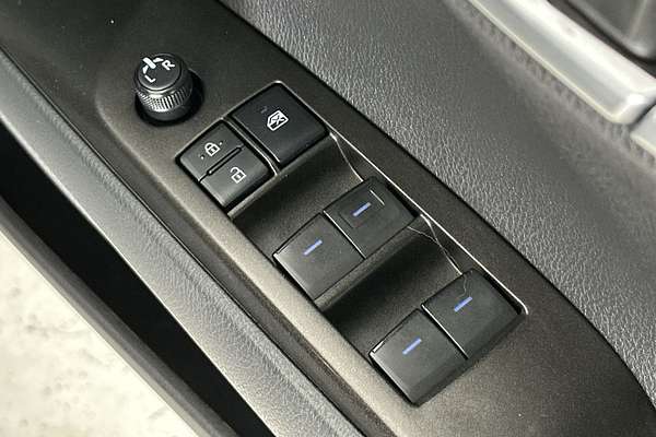 2021 Toyota Camry Ascent AXVH70R
