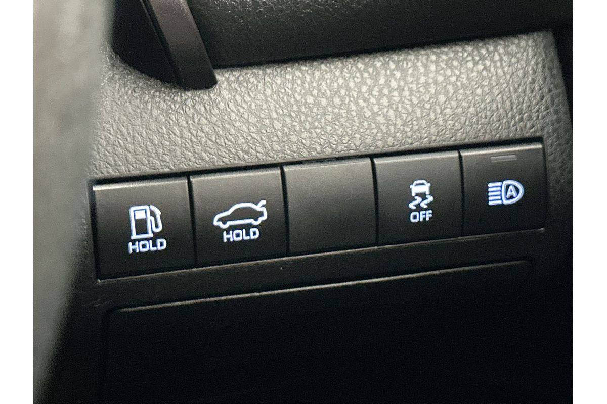 2021 Toyota Camry Ascent AXVH70R