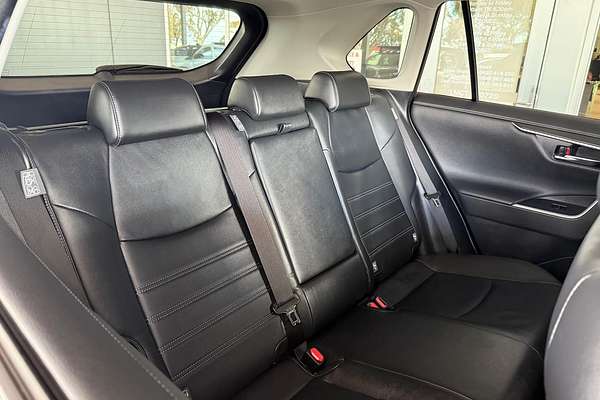 2020 Toyota RAV4 Cruiser AXAH52R