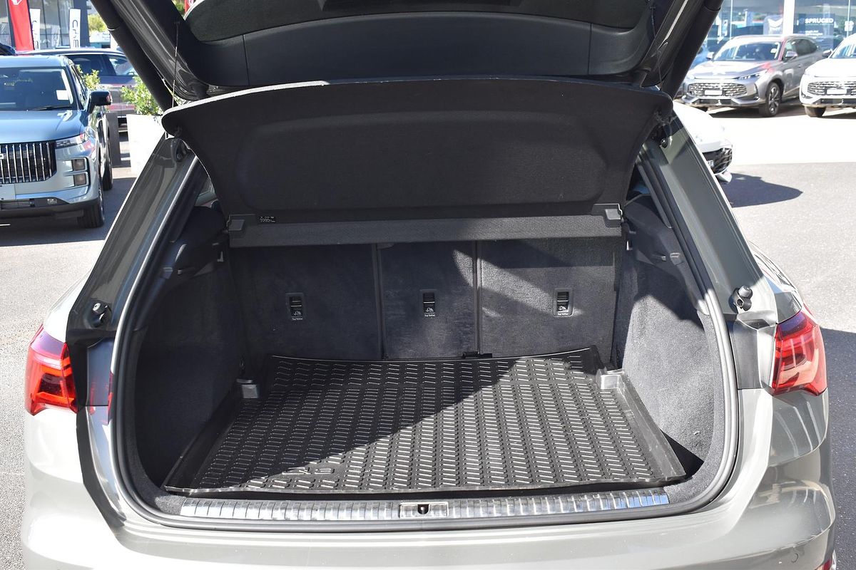 2021 Audi Q3 40 TFSI F3