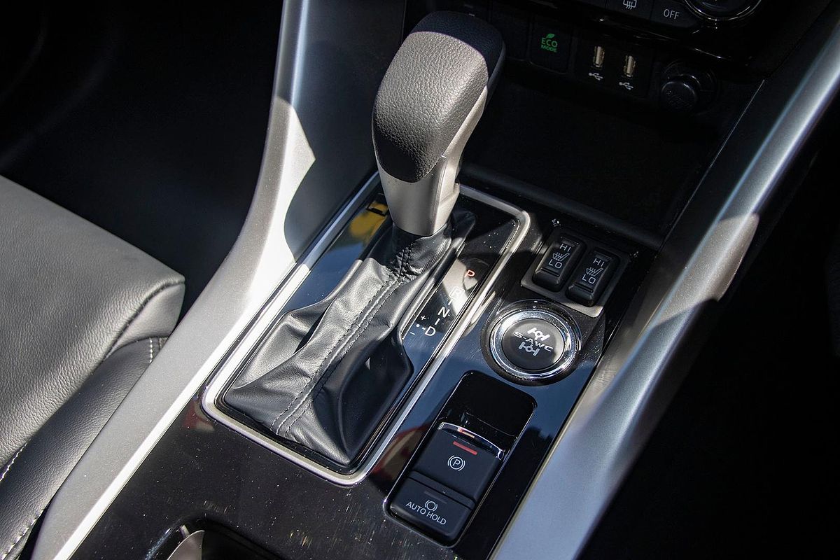 2024 Mitsubishi Eclipse Cross Exceed YB