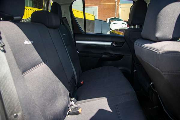 2019 Toyota Hilux SR5 GUN126R 4X4