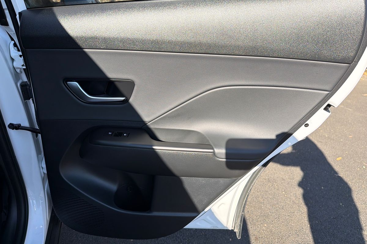 2025 Hyundai Kona Premium SX2.V2