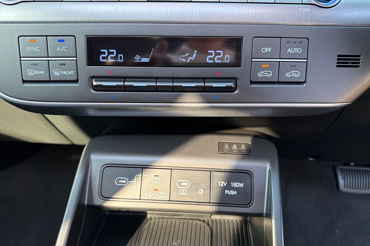 2025 Hyundai Kona Premium SX2.V2