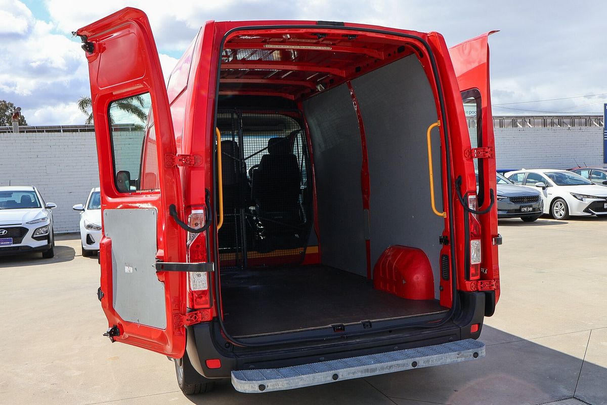 2016 Renault Master X62 MWB Mid Roof