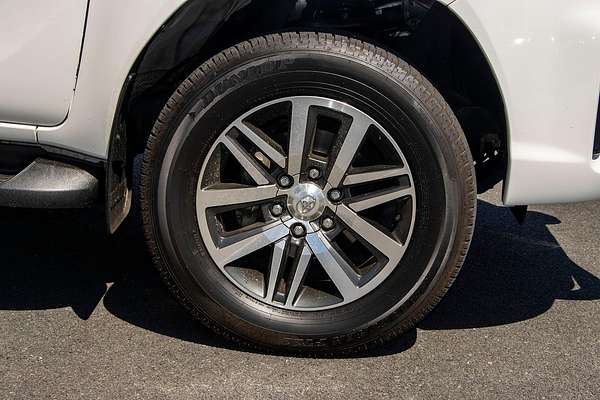 2019 Toyota Hilux SR5 GUN126R 4X4