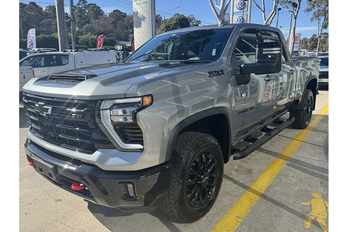 2025 Chevrolet Silverado HD LTZ Premium W/Tech Pack T1 4X4