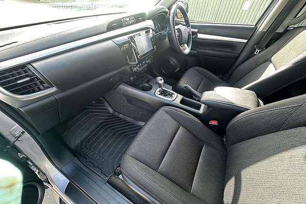 2024 Toyota Hilux Hilux 4x4 SR5 2.8L T Diesel Automatic Double Cab