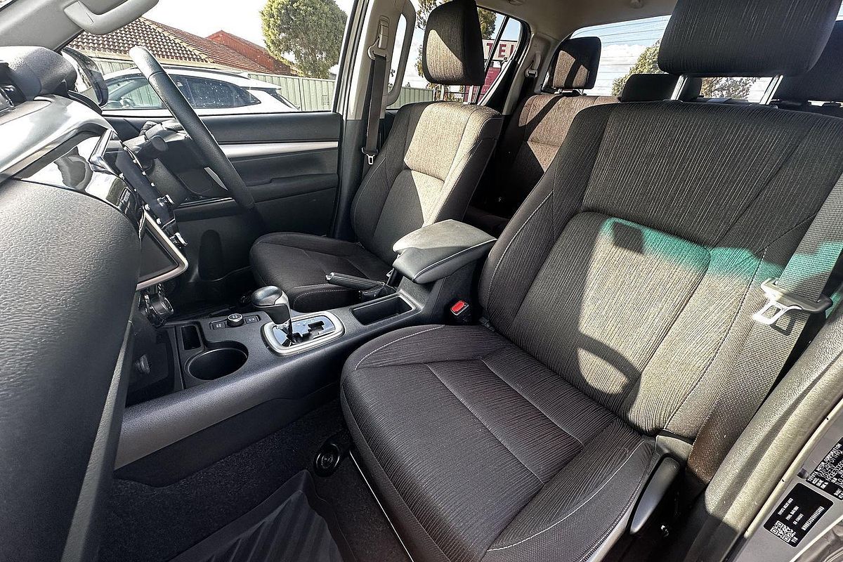 2024 Toyota Hilux Hilux 4x4 SR5 2.8L T Diesel Automatic Double Cab